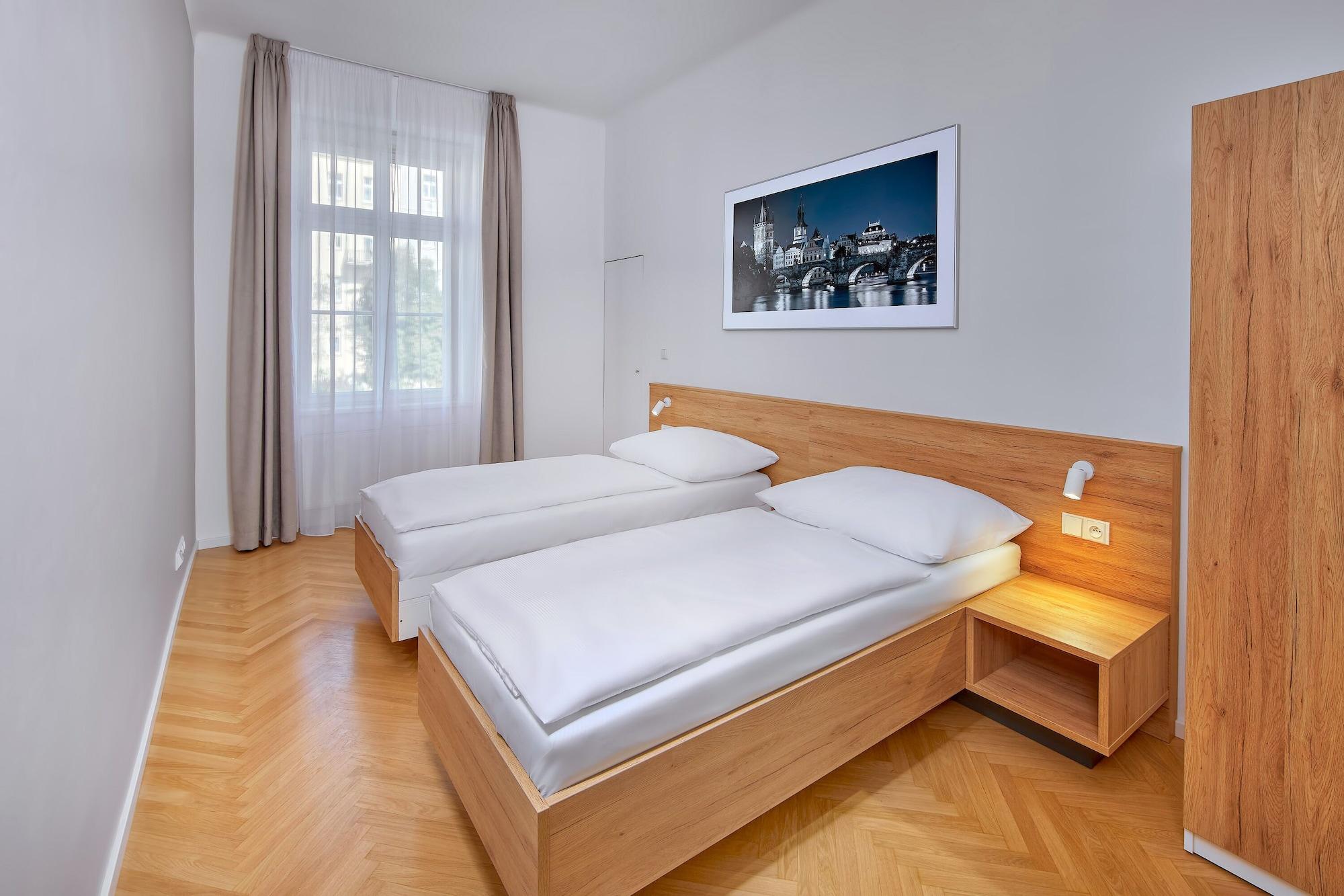 Downtown Suites Kodanska Prága Kültér fotó