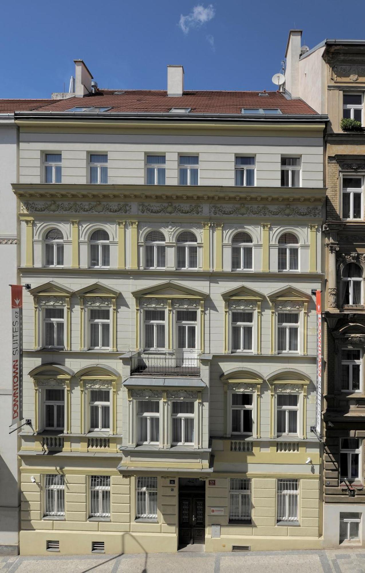 Downtown Suites Kodanska Prága Kültér fotó