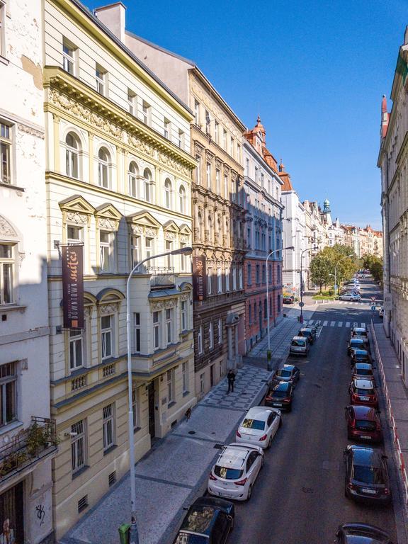 Downtown Suites Kodanska Prága Kültér fotó