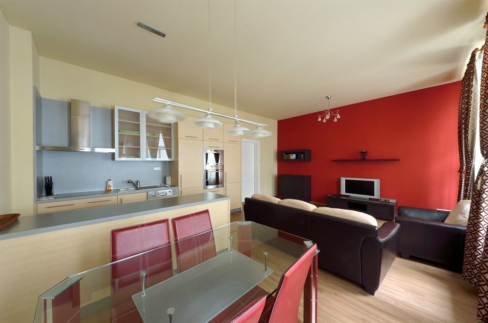 Downtown Suites Kodanska Prága Kültér fotó