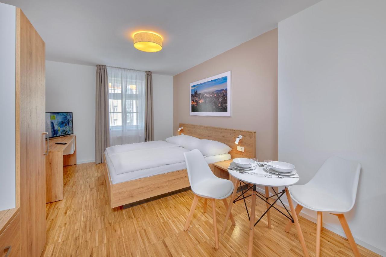 Downtown Suites Kodanska Prága Kültér fotó