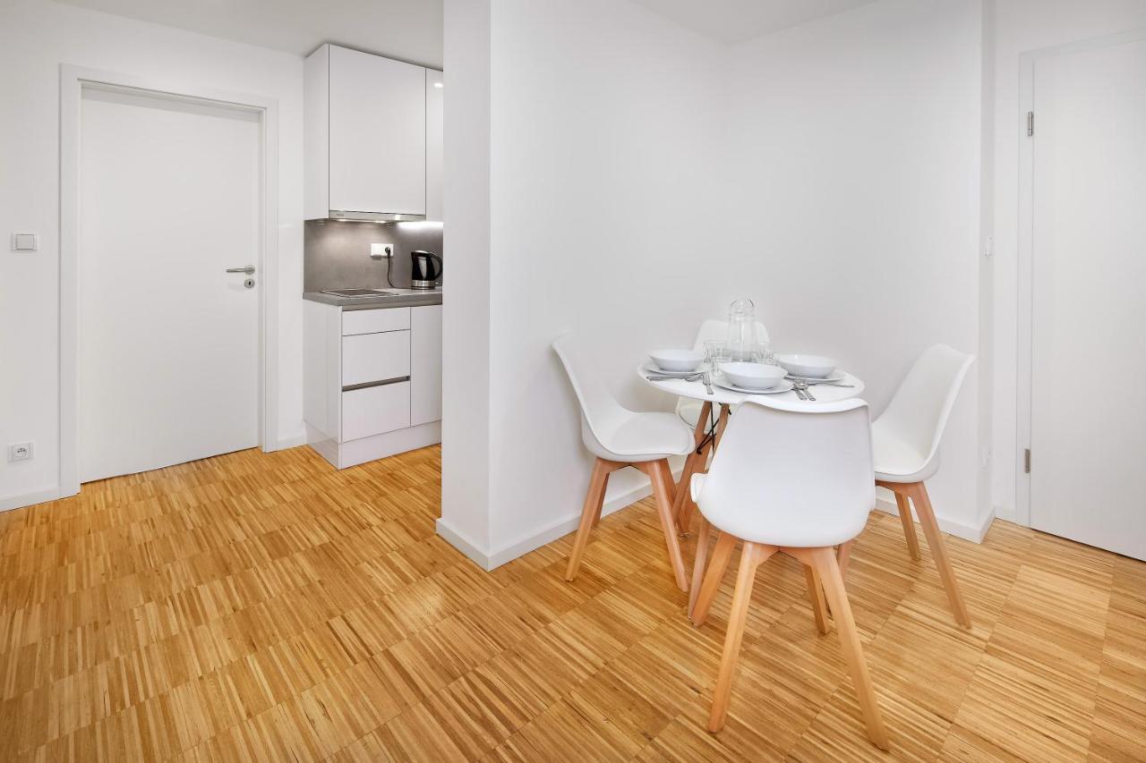 Downtown Suites Kodanska Prága Kültér fotó